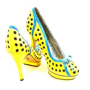 Happy Yellow and Black Polkadot dollhouse Pump
